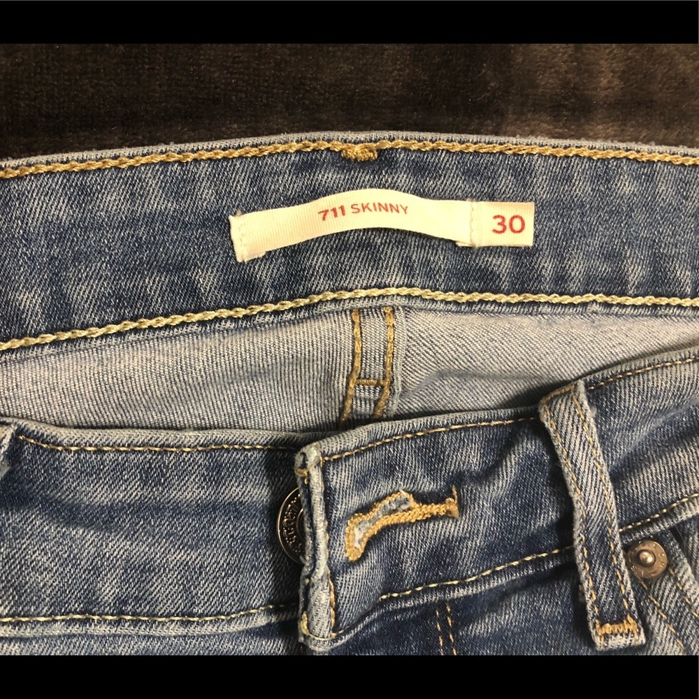 Levi’s 711 Skinny Jeans
